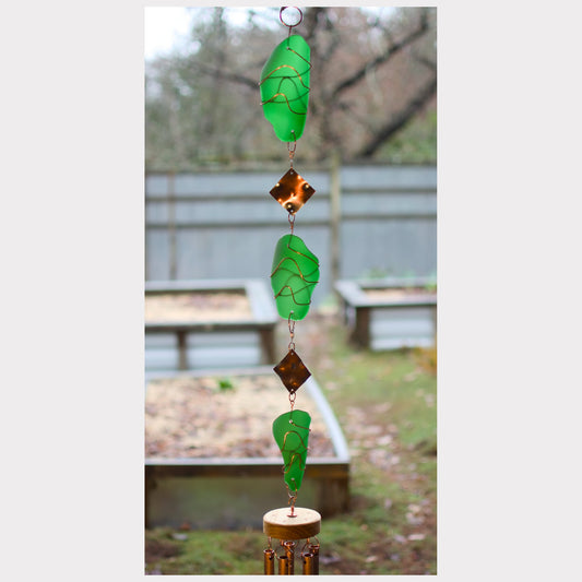 detail sea glass wind chime